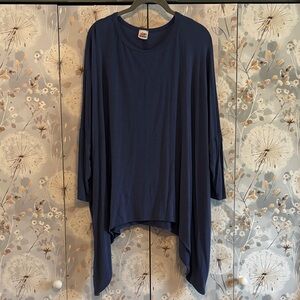 Flowy Navy Women's Oversized Tunic Top